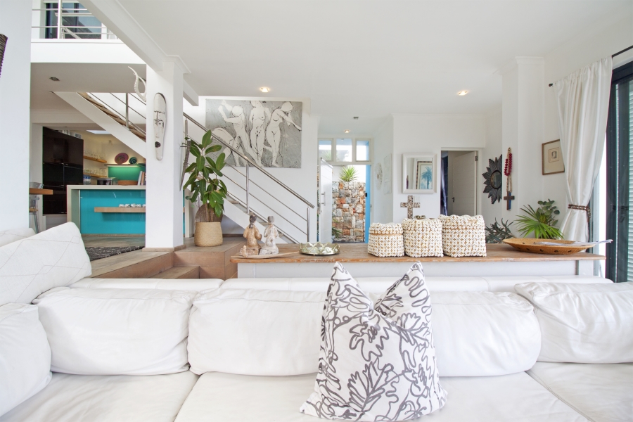 4 Bedroom Property for Sale in Misty Cliffs Western Cape
